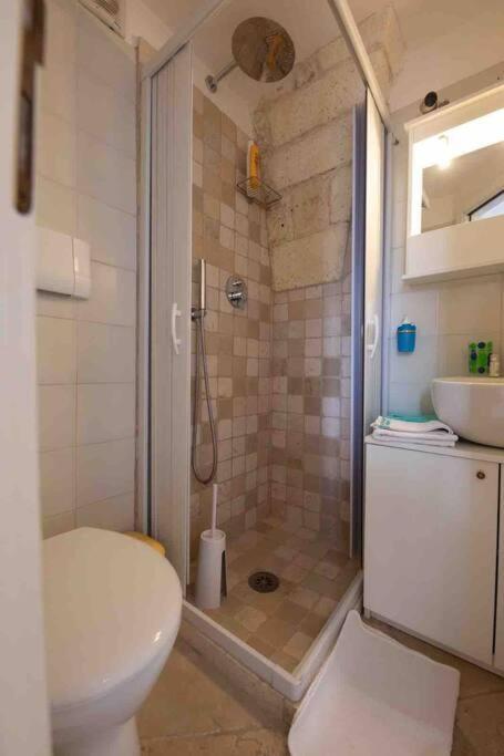 אוסטוני Casetta Laura C.I.S. Br07401291000012685 מראה חיצוני תמונה