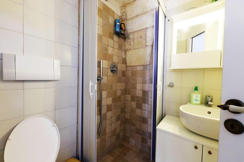 אוסטוני Casetta Laura C.I.S. Br07401291000012685 מראה חיצוני תמונה